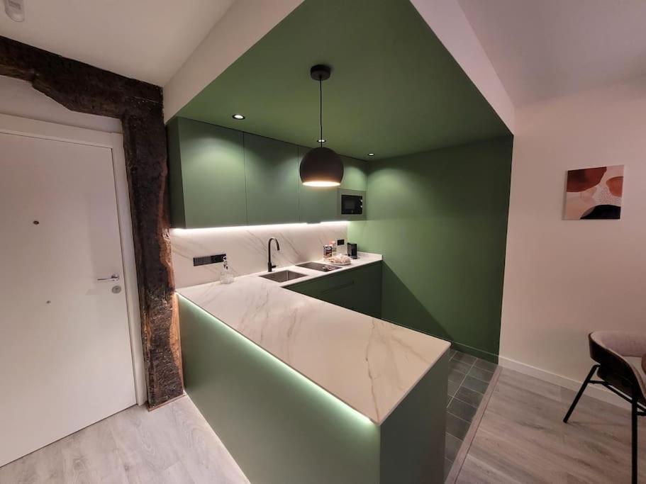 Piso Boutique A Un Minuto Del Casco Viejo Apartment Bilbao Exterior photo